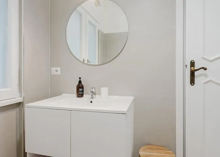 Apartamento Savorelli 2 Bedroom - Private Parking - A 10 Minuti Dalle Metro A *