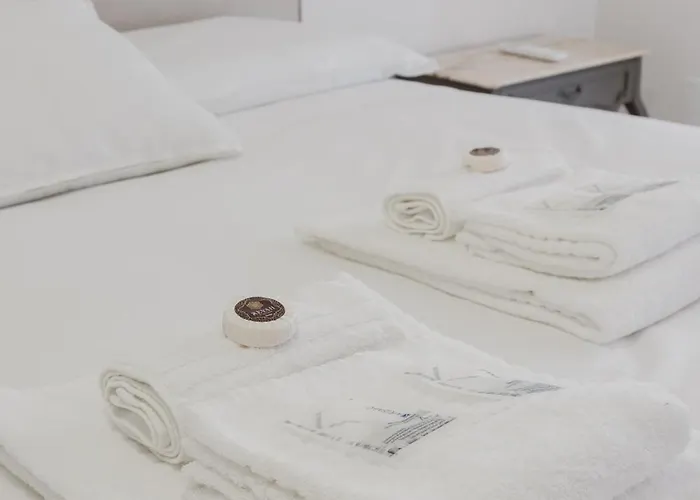Savorelli 2 Bedroom - Private Parking - A 10 Minuti Dalle Metro A Apartamento