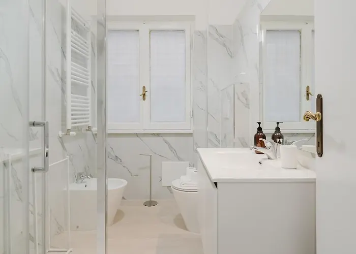 Savorelli 2 Bedroom - Private Parking - A 10 Minuti Dalle Metro A